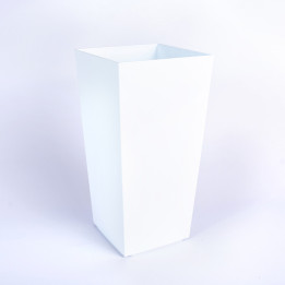 Wysoka plastikowa kwadratowa osłonka | Biała 18 cm