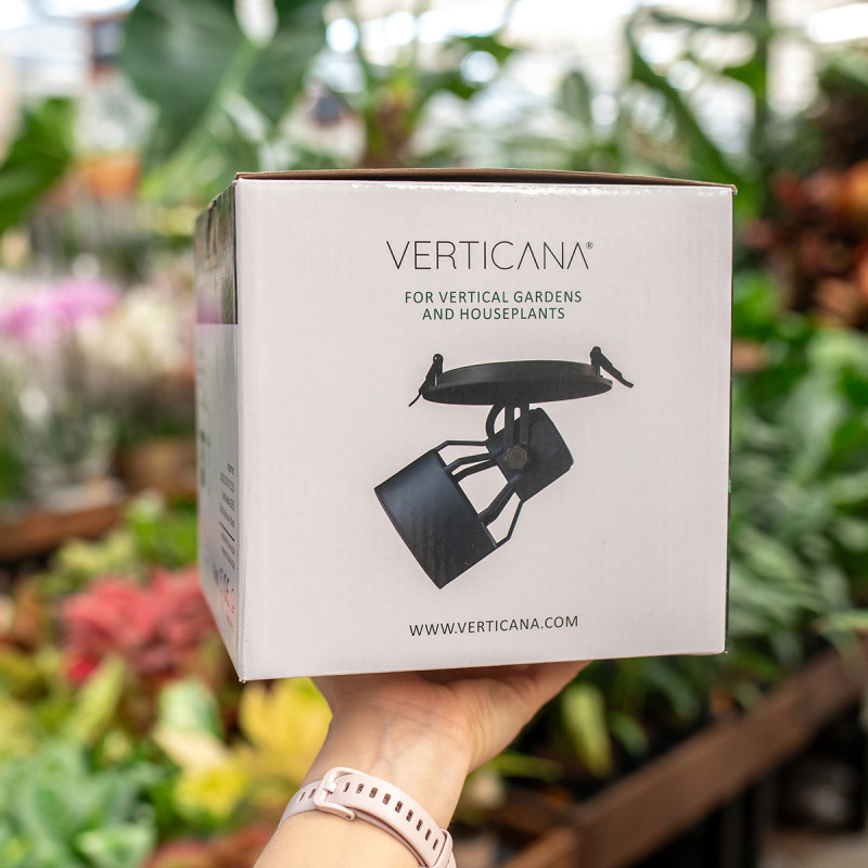 Oprawa sufitowa na żarówkę...